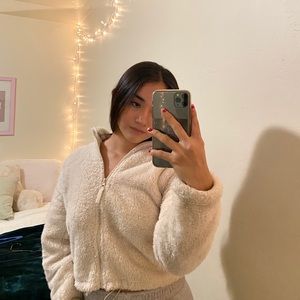 Fluffy zip up